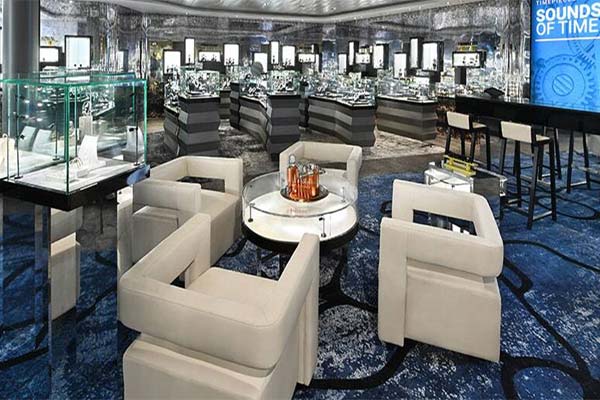 Celebrity Apex Gallery Image